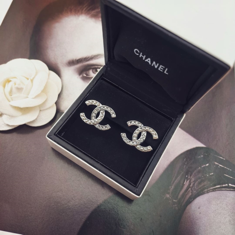 Ch**el earrings